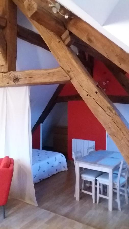Le Charme Du Chateau Apartment Les Andelys Exterior foto